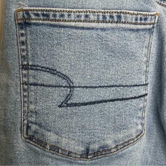 American Eagle Mom Jeans Size 18 - Picture 7 of 12